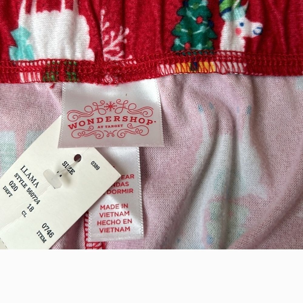 Wondershop Red Kids Pajama Bottoms with Llama and Snowflake Print - Picture 2 of 4
